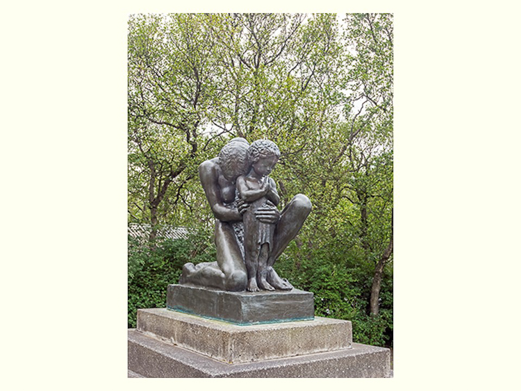 All Images By Ron MacDonnell Roberts.  © 2023.  All Rights Reserved.