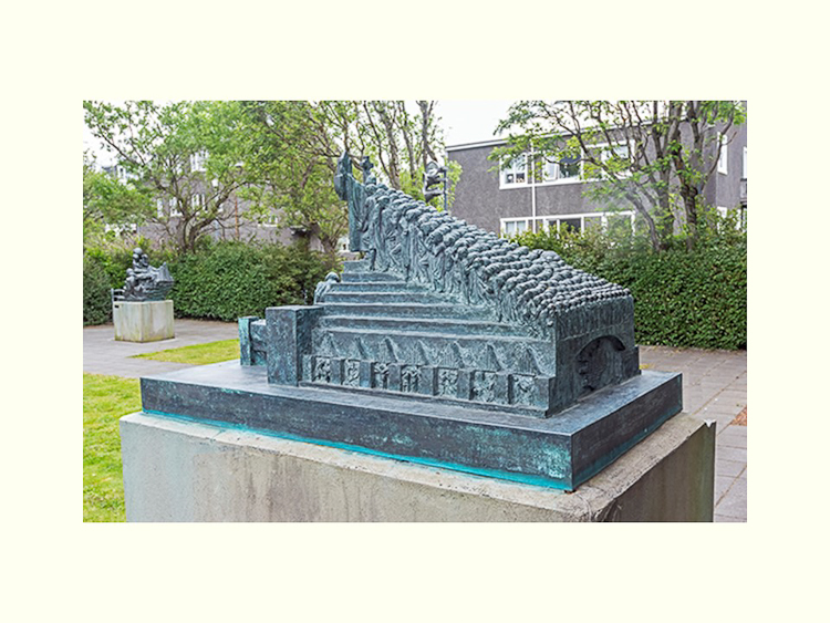 All Images By Ron MacDonnell Roberts.  © 2023.  All Rights Reserved.