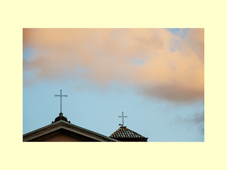 Image By Ron MacDonnell Roberts.  © 2014.  All Rights Reserved.